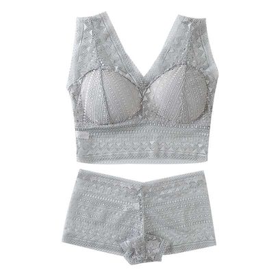 Insieme sexy del reggiseno delle mutandine dei pantaloni a vita bassa
