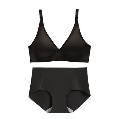 Di tazza costolata tessuta di Bralette del collo a V senza cuciture di Racerback la 3/4 spinge verso l'alto il reggiseno