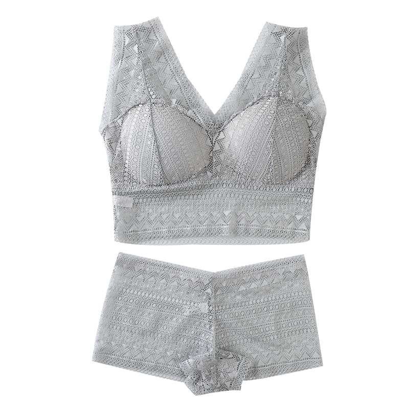 Insieme sexy del reggiseno delle mutandine dei pantaloni a vita bassa