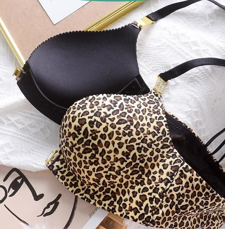 Senza cuciture sexy solido del reggiseno del leopardo di Front Closure Push Up Bra del pizzo tricottato
